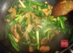 大蒜炒肉片的做法图解9