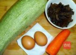 五彩北瓜月牙馅饼的做法图解1