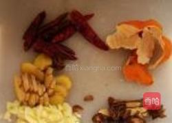 猪皮炖猪蹄的做法图解4