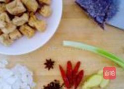 烧汁蹄髈的做法图解1