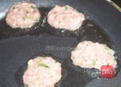 煎羊肉丸子的做法图解2