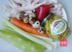 泡椒凤爪的做法图解1