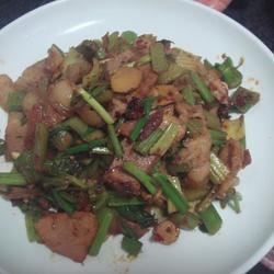 芹菜回锅肉的做法[图]