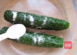 韩式黄瓜泡菜的做法图解1