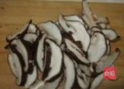 双菇肉片的做法图解3