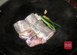 煎焗带鱼的做法图解3