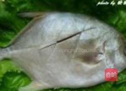 新奥尔良烧鲳鱼的做法图解1