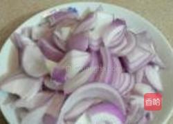 辣炒鸡心洋葱片的做法图解2