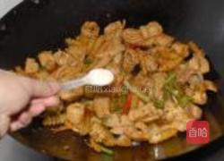 香辣肥肠的做法图解17