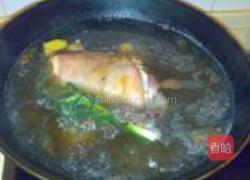 冰糖肘子的做法图解2