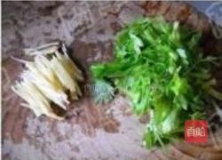 开胃酸辣薯粉丝的做法图解3