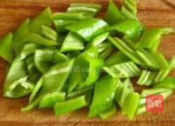 啤酒鸡的做法图解1