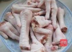 黑豆鸡爪的做法图解1