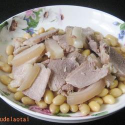 咸猪腿肉炖黄豆的做法[图]