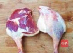 游春戏水烤鸭腿的做法图解1