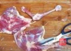 游春戏水烤鸭腿的做法图解2