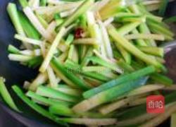 辣炒萝卜条的做法图解5