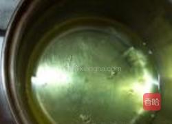 戚风蛋糕的做法图解1