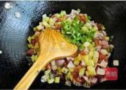 土豆洋蔥香腸丁的做法圖解6