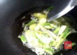 毛豆炒河虾的做法图解5