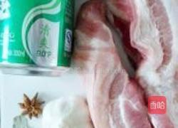 啤酒红烧肉的做法图解1