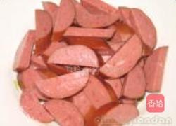 香肠炒豆腐的做法图解2