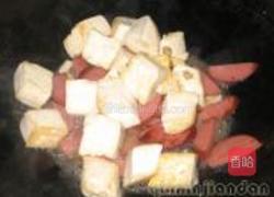 香肠炒豆腐的做法图解7