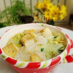 白菜粉丝炖豆腐的做法[图]
