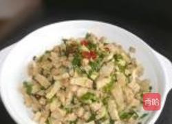 香椿拌豆腐的做法图解5