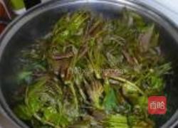 香椿拌豆腐的做法图解1