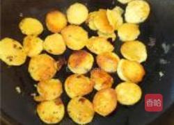 青椒炒小豆饼的做法图解3