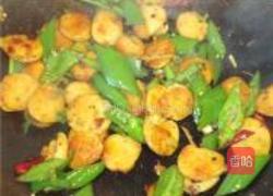 青椒炒小豆饼的做法图解6