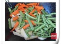 土豆炖豆角的做法图解6