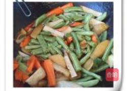 土豆炖豆角的做法图解7