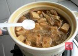 鲶鱼炖豆腐的做法图解14