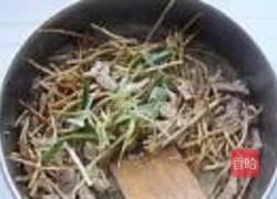 鱼腥草炒肉丝的做法图解8