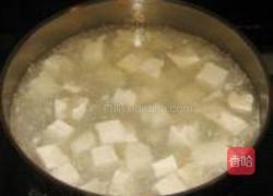 香菇海虾豆腐汤的做法图解3