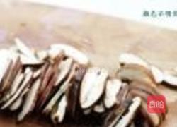 西葫芦炒香菇的做法图解2