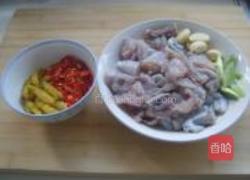 疯狂剁椒牛蛙的做法图解2