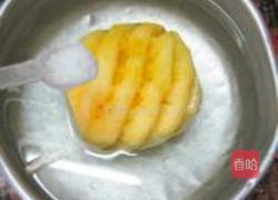 菠萝炒鸡胗的做法图解1