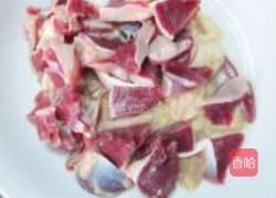 菠萝炒鸡胗的做法图解3