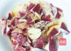 菠萝炒鸡胗的做法图解4