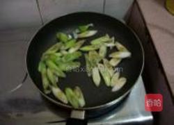 大葱炒豆腐的做法图解5