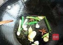 香菇焖鸡翅的做法图解4