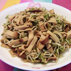 干豆腐炒豆芽的做法[图]