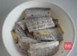 秘制无骨葱酥鱼的做法图解2