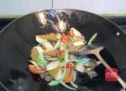 五花肉炒香干的做法图解7