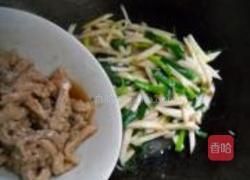 蒜苗杏鲍菇肉丝的做法图解7