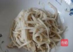 金针菇拌干豆腐丝的做法图解2