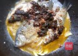苏子叶泡菜烧鲫鱼的做法图解6